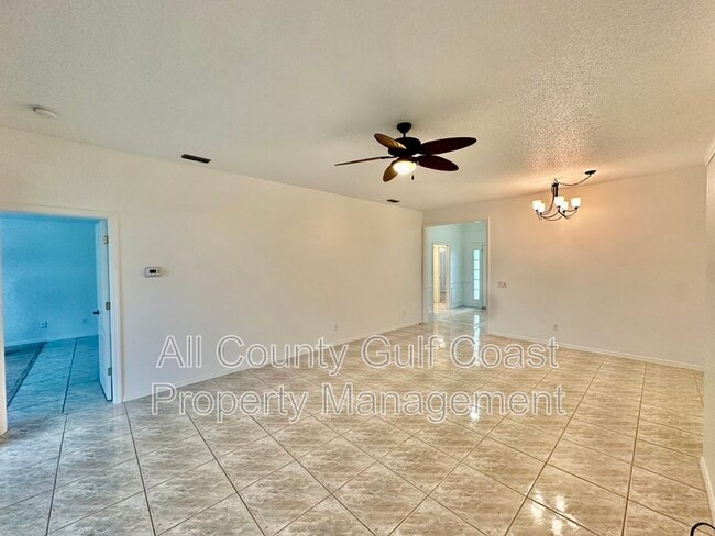 Building Photo - 535 Wexford Dr