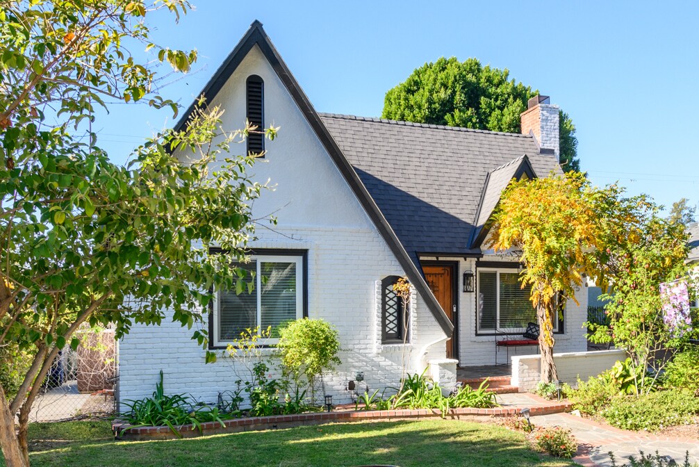 Foto principal - 915 N California St