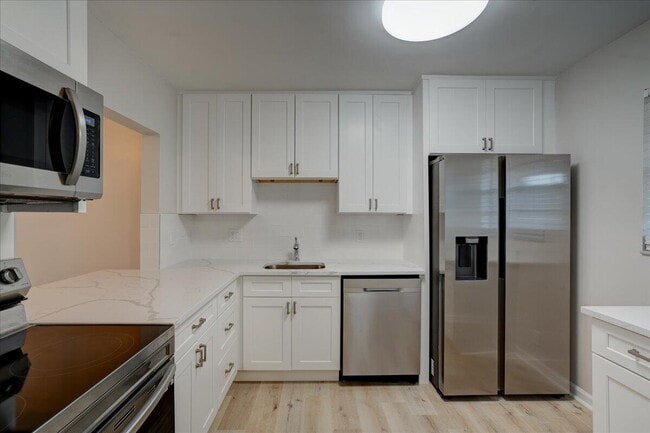 Building Photo - 2901 Fiore Way