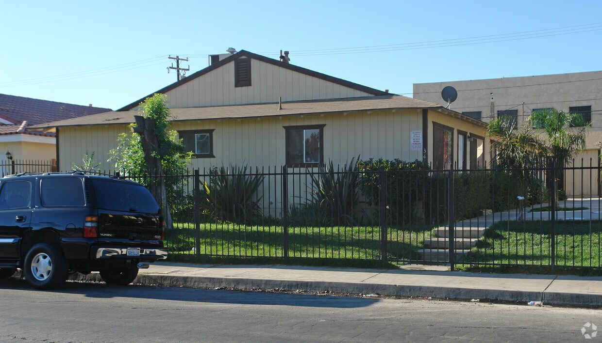 Building Photo - 340-344 E Q 7 Ave