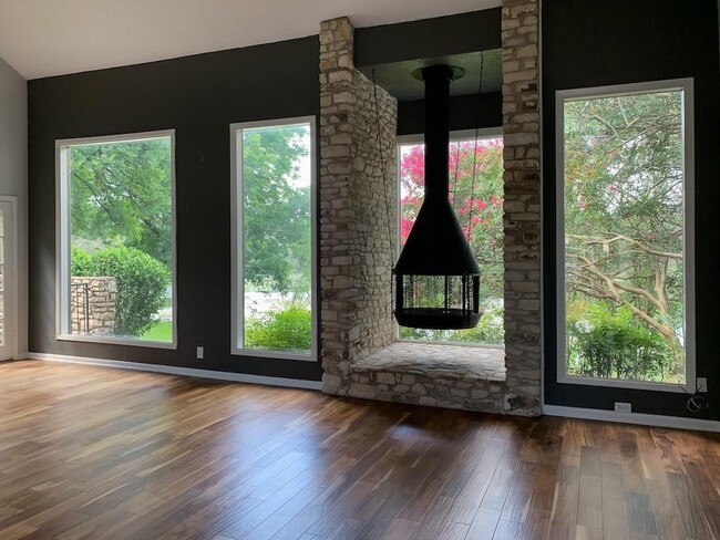 Foto del edificio - 1 Stoney Creek Cove