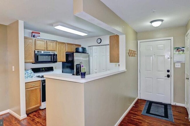 Foto del edificio - 8087 Lacy Dr