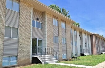 Building Photo - 3771 Cornell Dr