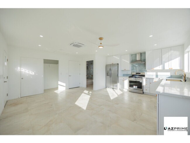 Foto del edificio - Modern Studio in Tempe with Prime Location &amp; Upgrades!