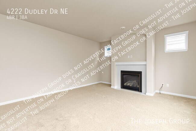 Foto del edificio - 4222 Dudley Dr NE