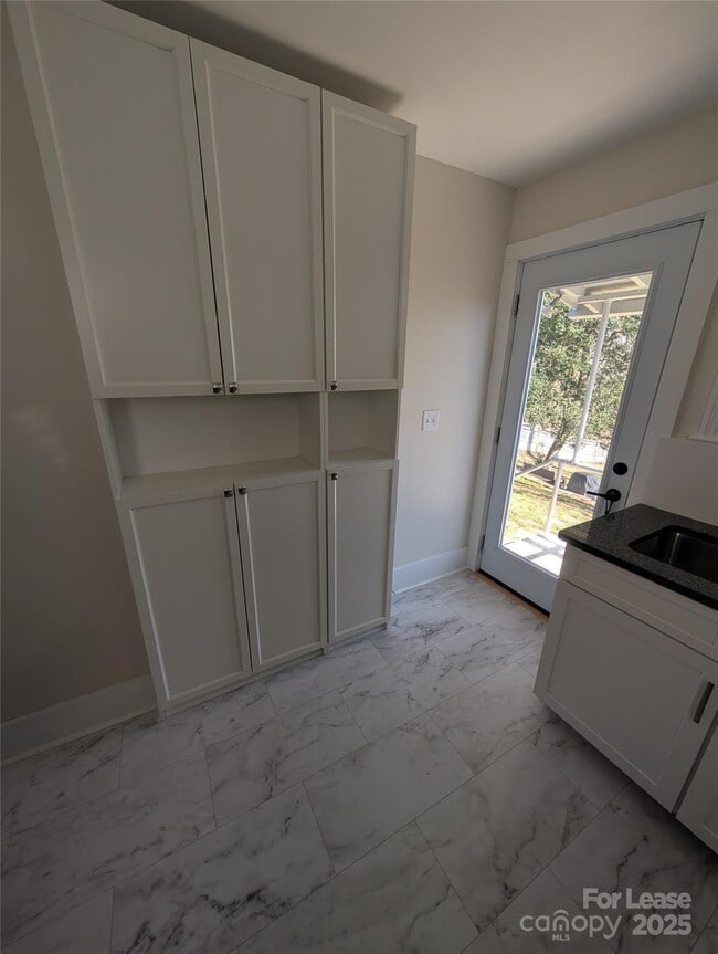 Building Photo - 243 Woodland Rd