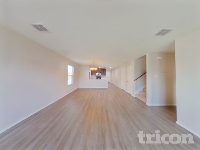 Building Photo - 337 Falling Star Dr