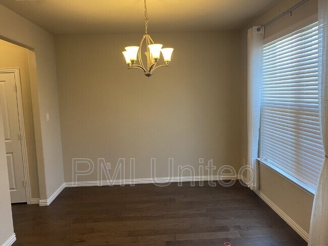 Foto del edificio - 220 Black Alder Dr