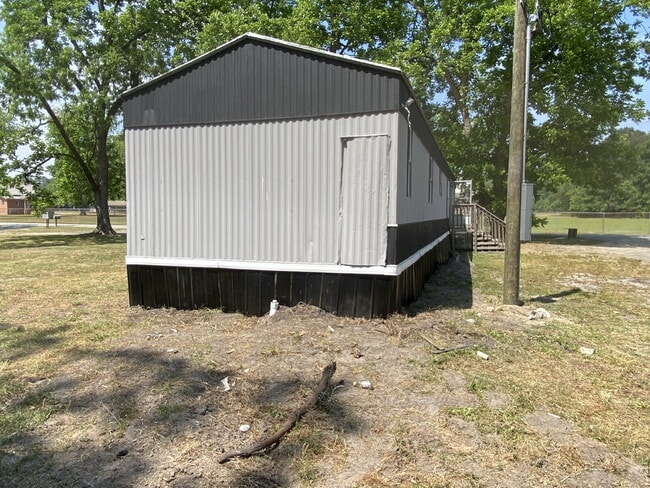 Building Photo - MOBILE HOME FOR RENT