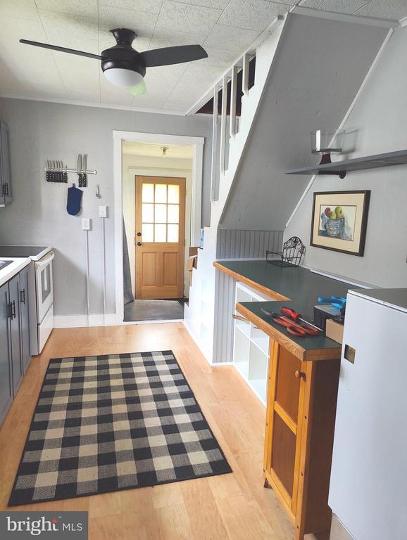 Foto del edificio - 4884 Charles Town Rd