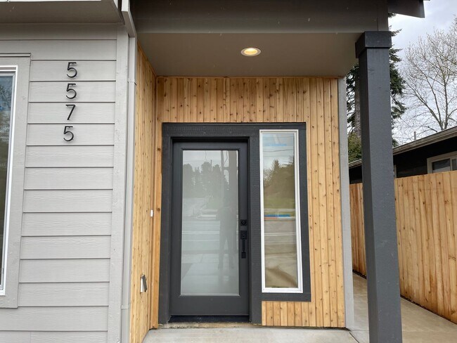 Foto del edificio - Wonderful Modernized 4-bedroom, 3-bath Home in North Portland!