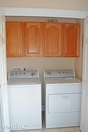 Foto del edificio - 655 Oak Tree Blvd NW