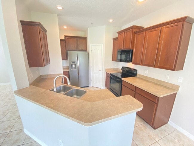 Building Photo - Gated Community!  Carter Glen Community 3/...