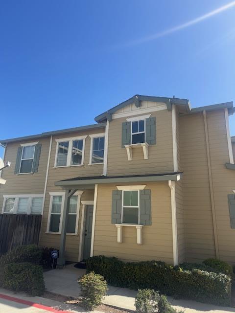 Building Photo - 624 Gardenia Pl