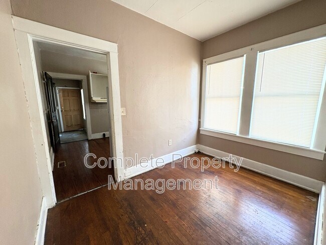 Foto del edificio - 1313 4th Terrace W