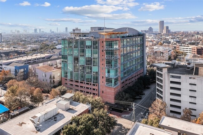 Photo - 2000 Bagby St Apartment