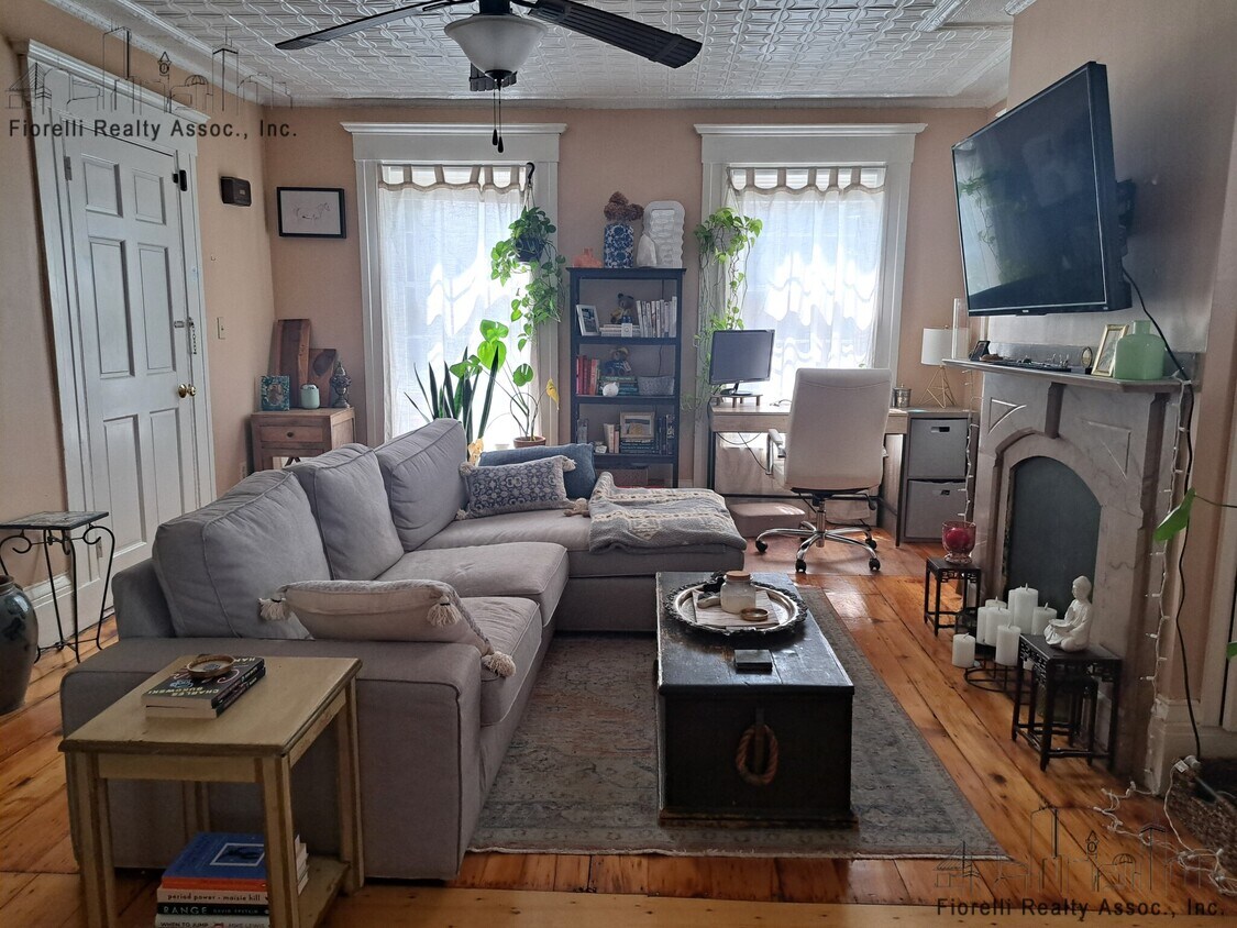 Primary Photo - 46 Princeton St
