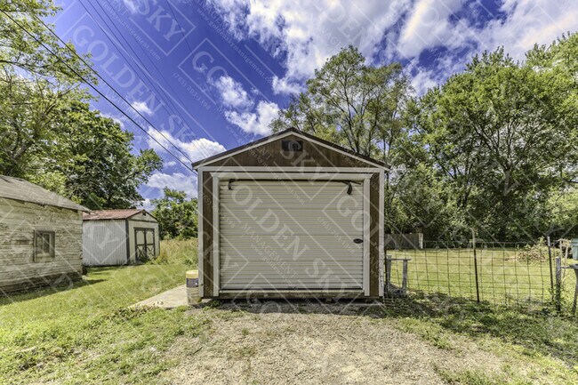 Foto del edificio - 2029 E Indiana Ave