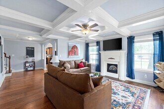 Building Photo - 206 E Street-ID1367378P