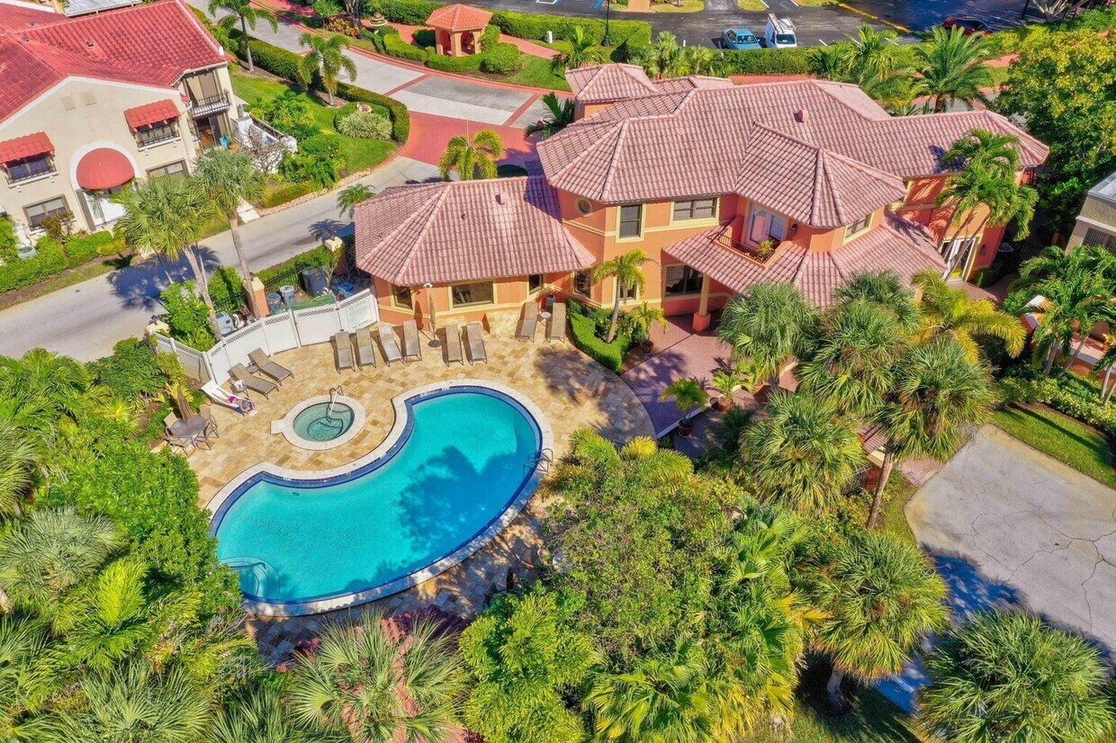 Foto principal - 800 Uno Lago Dr