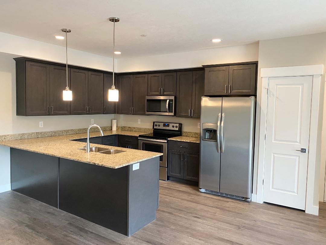 kitchen - 1225 E Wolf Hollow Ln
