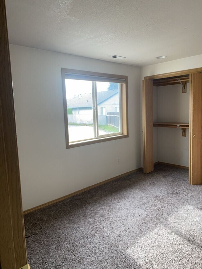 Foto del edificio - 809 SE 135th Ct