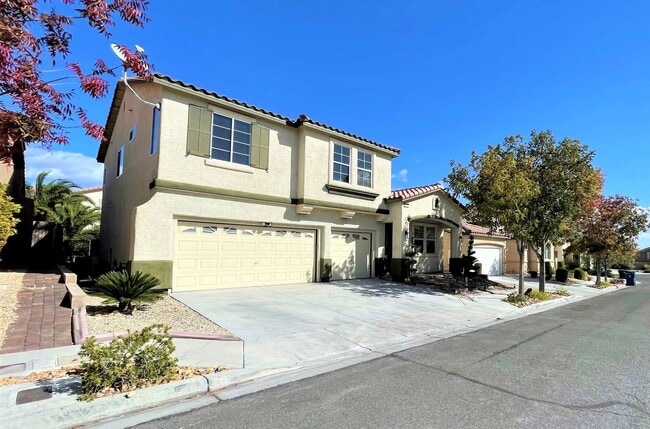 Foto del edificio - In the heart of Centennial Hills. 4BA, 3BR & 3-car garage