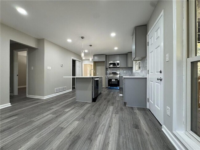 Foto del edificio - 3489 Creighton Rd SW