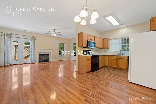 Foto del edificio - 79 Forest Oaks Dr
