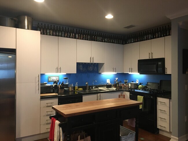 Kitchen2 - 1480 Broadway