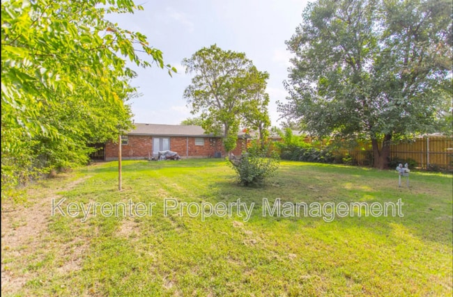 Building Photo - 1117 S Howard Ave