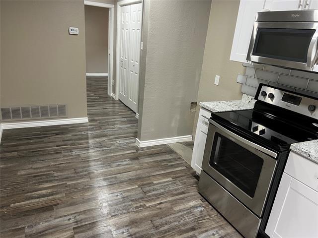 Building Photo - 2311 Vagas St