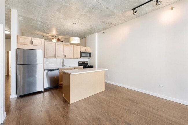 Foto del edificio - 1720 S Michigan Ave