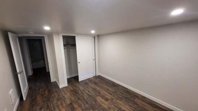 Foto del edificio - 1460 NW Newport Ave