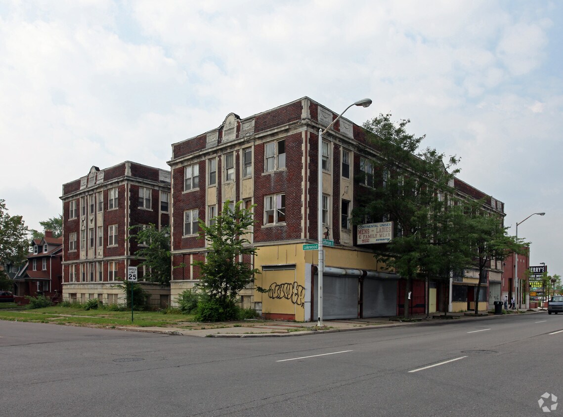 Primary Photo - 14230 E Jefferson Ave