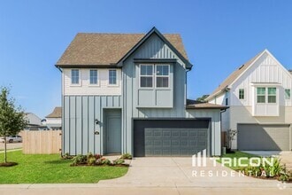 Building Photo - 9835 Willow Creek Commerce Dr