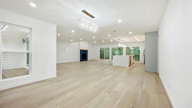 Building Photo - 4844 Lone Star Rd