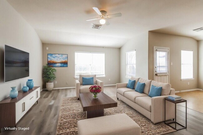 Foto del edificio - 214 Kestrel Ln