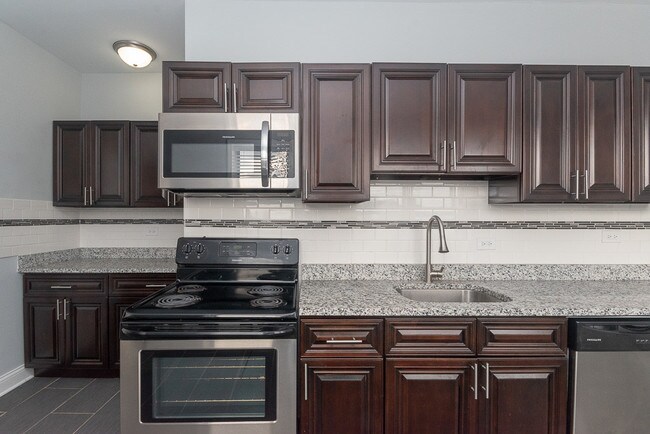 Foto del edificio - 3637 W Dickens Ave