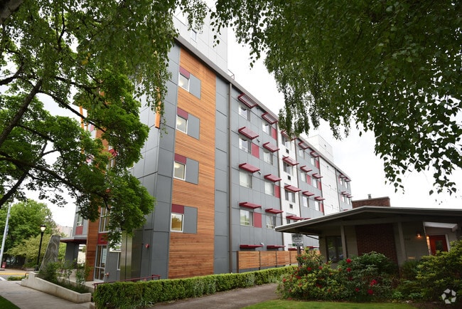 Building Photo - Prefontaine