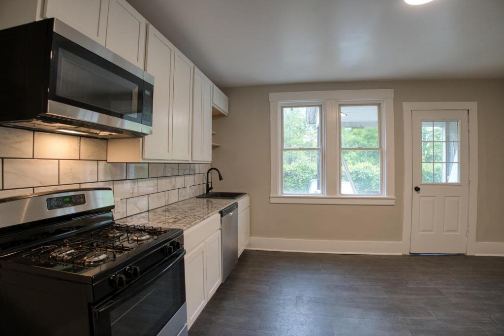 Foto principal - 4013 Bell St