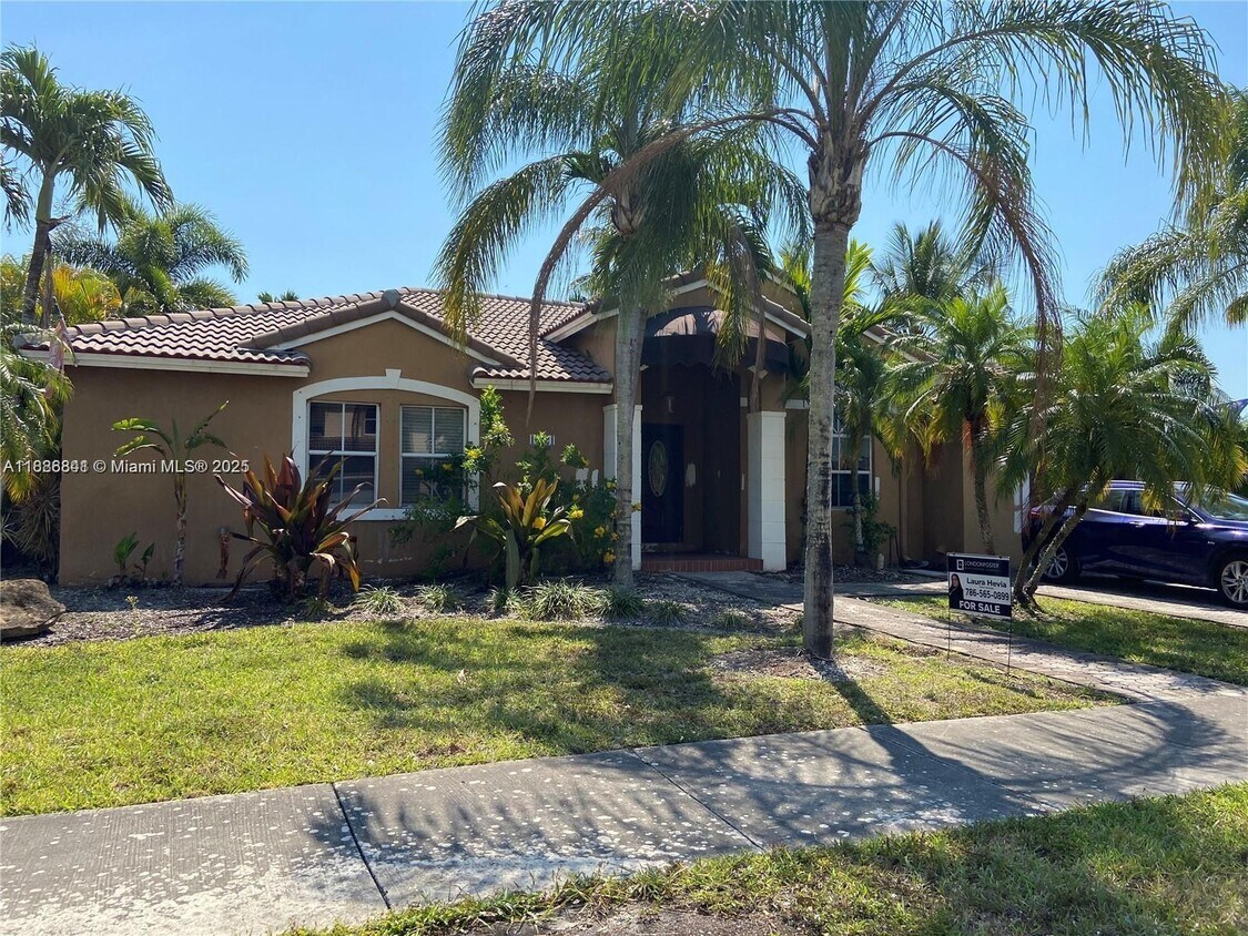 Foto principal - 18121 SW 152nd Ct