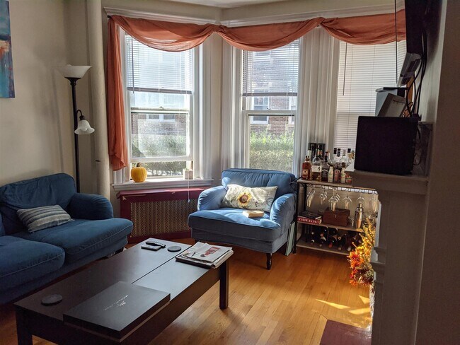 Foto del edificio - 329 Harvard St