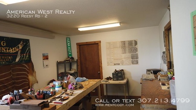Building Photo - bedroom in Cody WY 82414