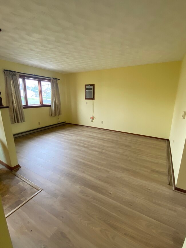 Sala de estar - 103 S Spring St