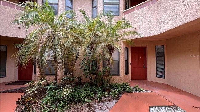 Building Photo - 7811 Sugar Bend Dr