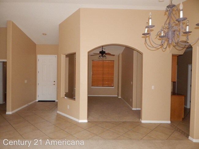 Building Photo - 1405 Minuet St