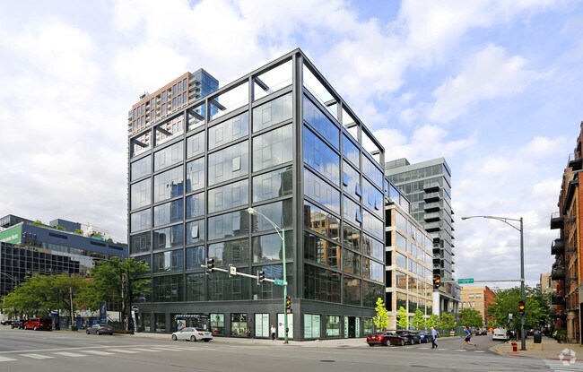 The Ardus Apartments Chicago Il Apartments Com The Ardus Apartments Chicago Il Apartments Com