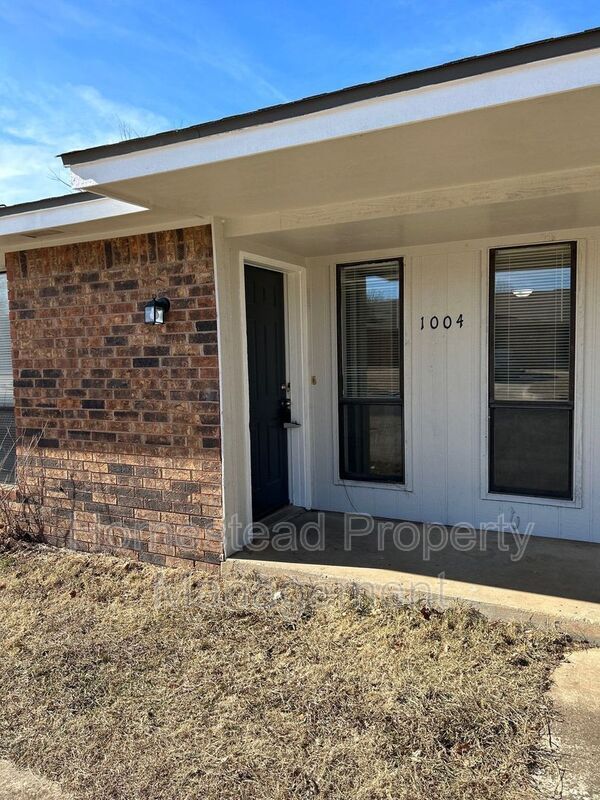 Foto principal - 1004 Acacia Cir
