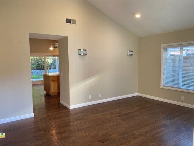Foto del edificio - 3 Bedroom 2 Bath Home,